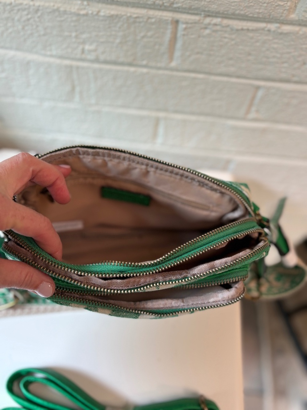 European Mandoline Fabric and Vegan Leather Crossbody Purse NWT - Picture 5 of 10